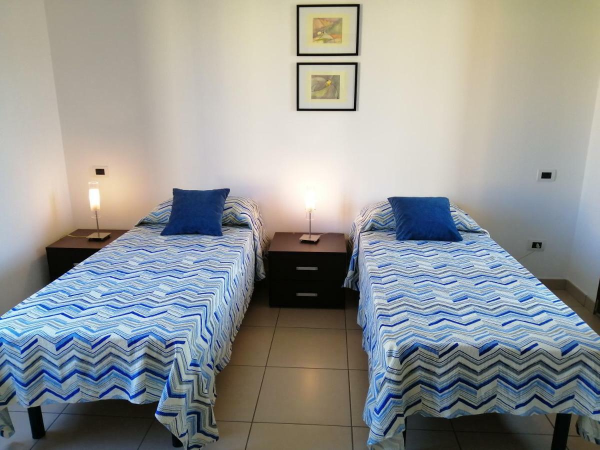 Casa Il Cortile Fiorito Appartement Tortolì Buitenkant foto