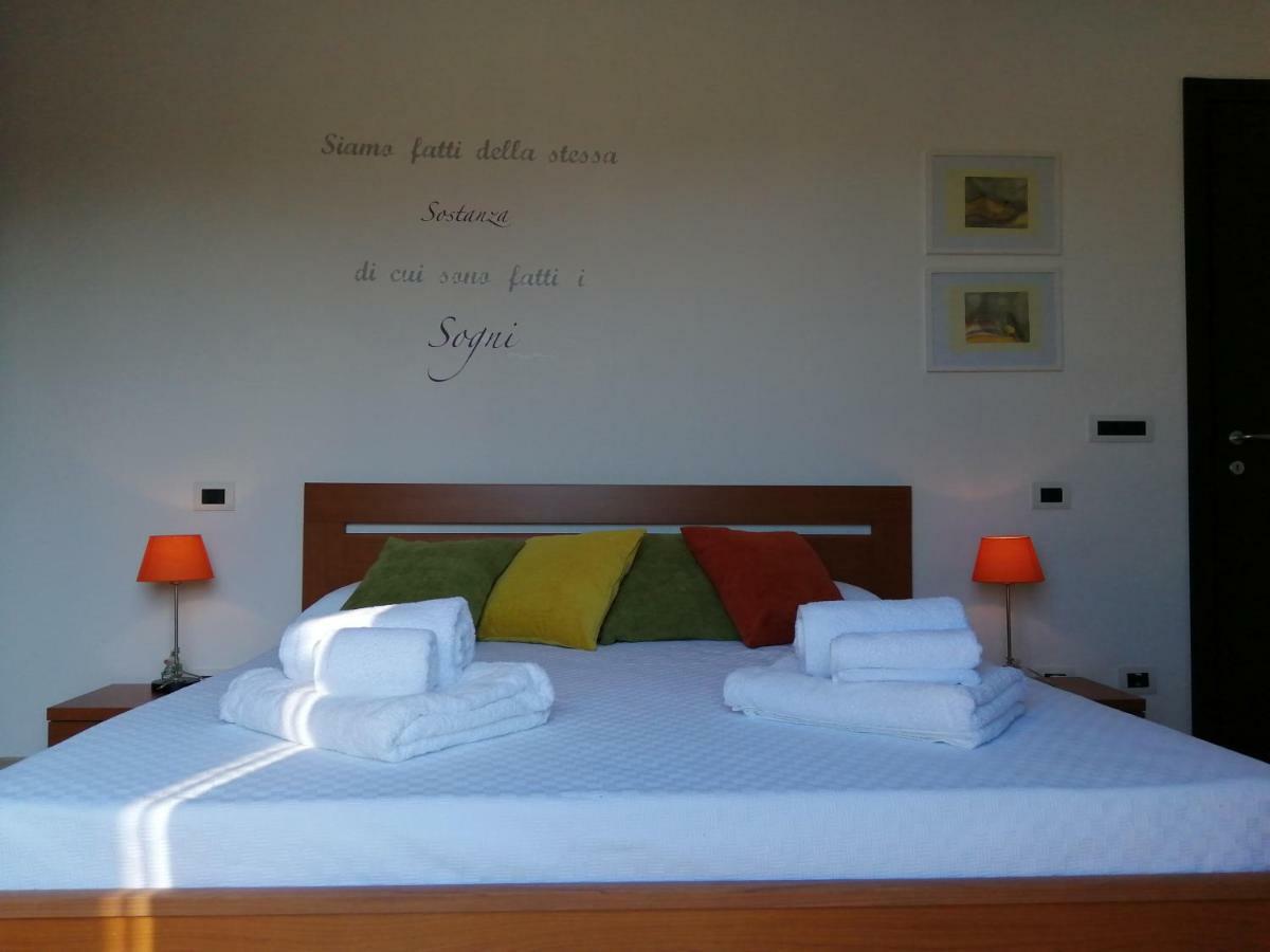 Casa Il Cortile Fiorito Appartement Tortolì Buitenkant foto